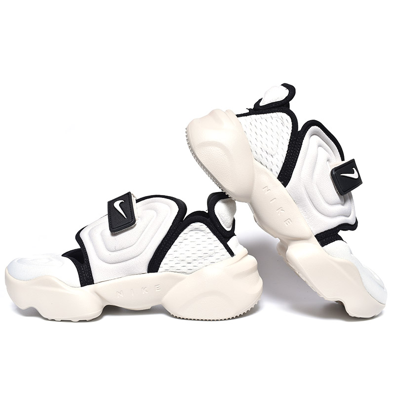 Nike Wmns Aqua Rift White Black ナイキ ウィメンズ アクア リフト レディース スニーカー サンダル 白 ホワイト Bq4797 100 海外限定 日本未発売 希少モデル スニーカー ショップ シューズ 大阪 北堀江 プレシャスプレイス Import Shoes